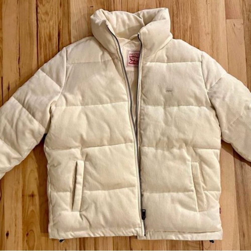 Women’s Levi’s curduroy jacket